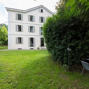 https://villa-cardano-maccagno-inferiore.it-lombardy.com